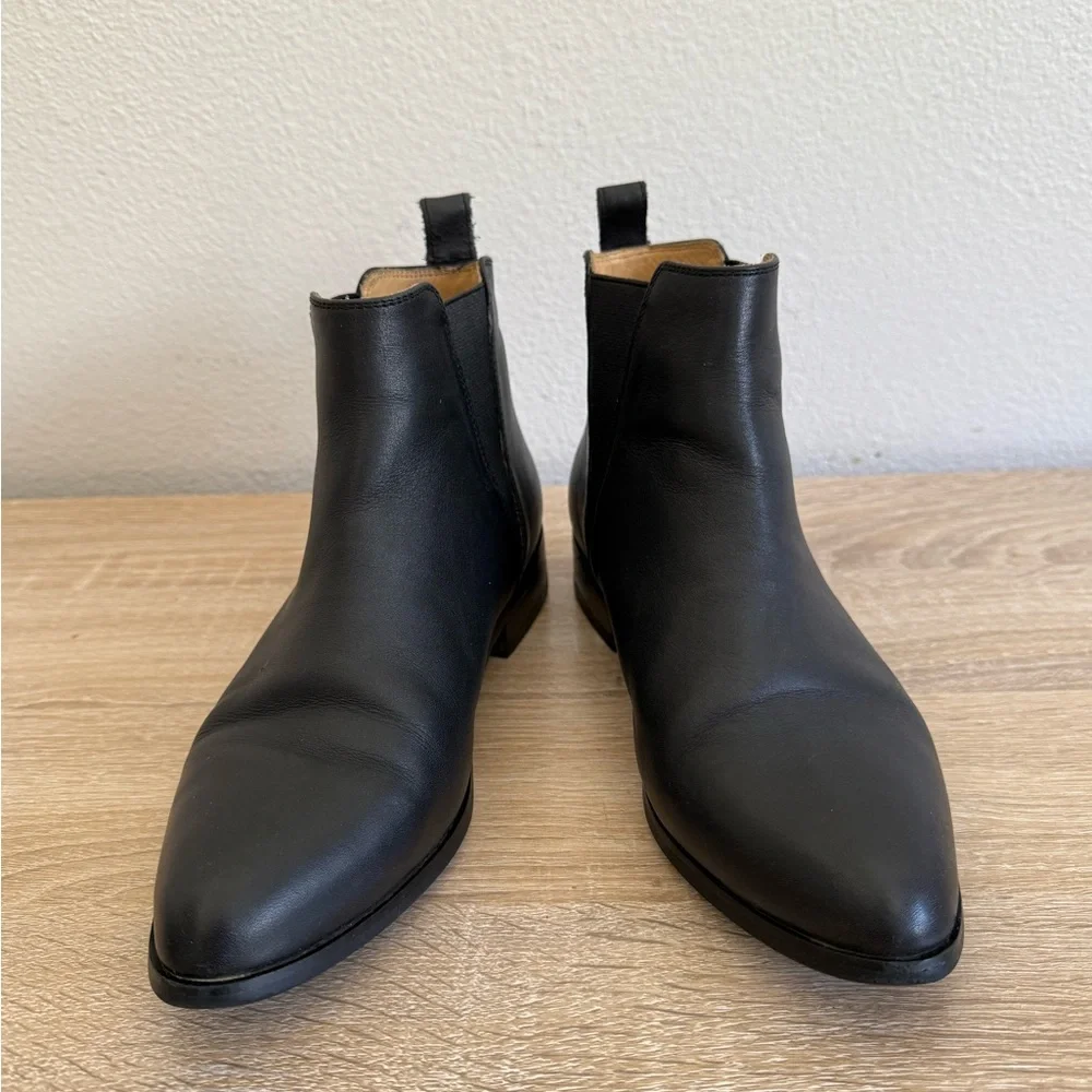 Nisolo black leather Chelsea pull on ankle Boots Women’s Sz 7.5‎